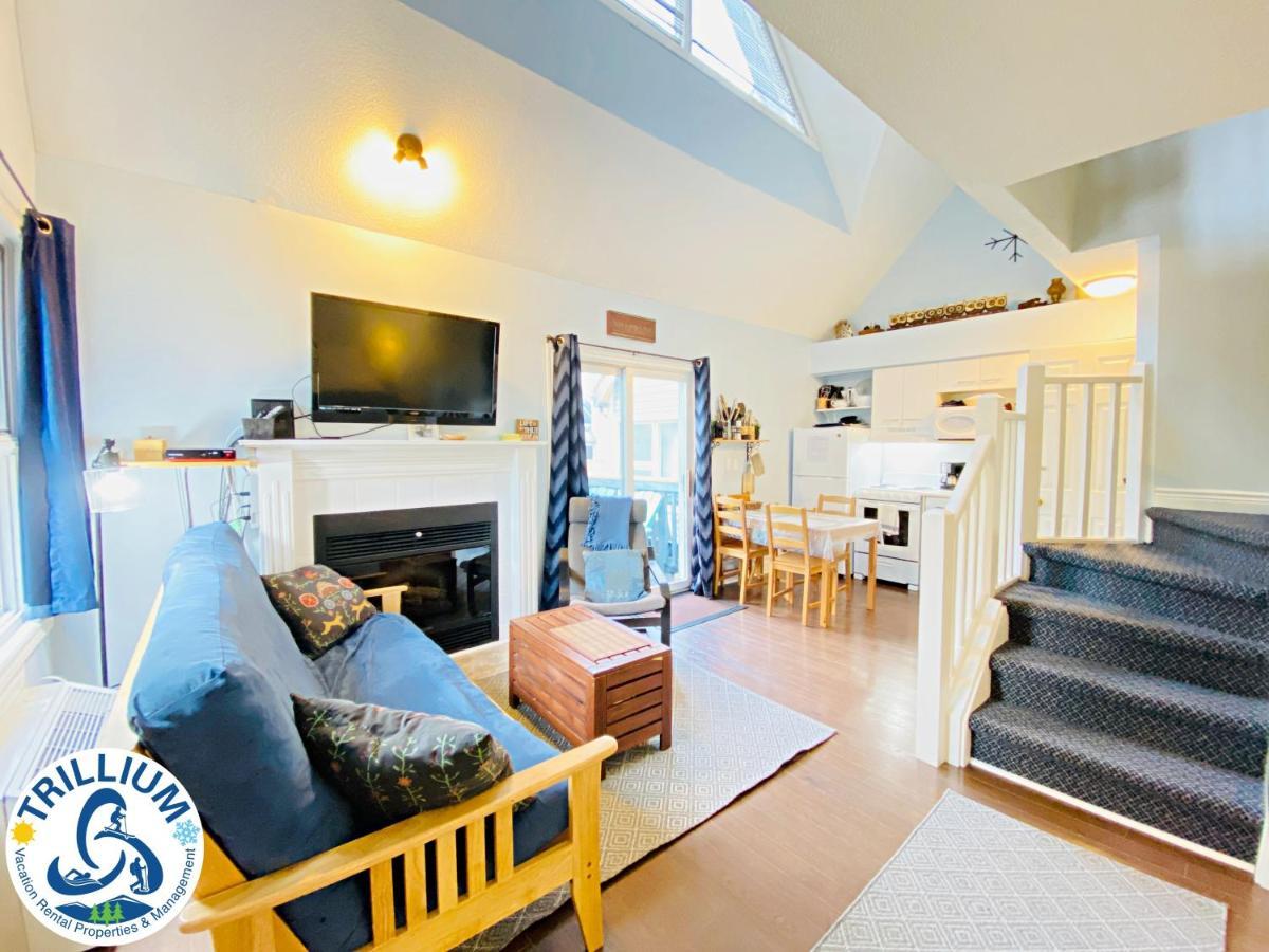 Cozy Studio Loft With 2 Baths Next To Slopes Blue Mountains Exterior photo